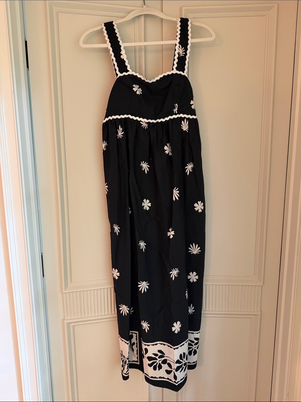 Zara Black Sundress with White Floral Embroidery